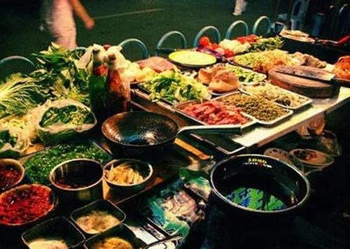 吃宵夜碰到吃瓜,吃瓜群众共话夜宵时光