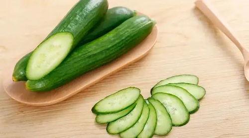 痘痘吃瓜,揭秘痘痘成因与饮食调理之道  第2张