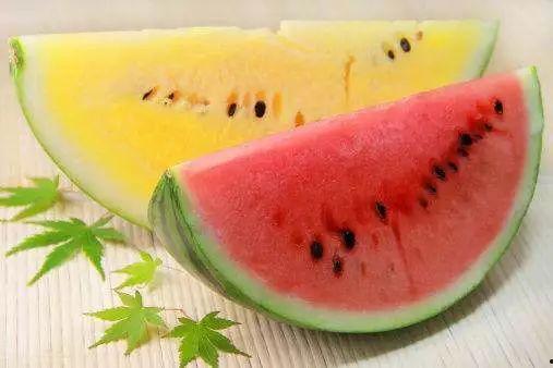 怎么吃瓜显得高端,尽显高端格调的吃瓜艺术